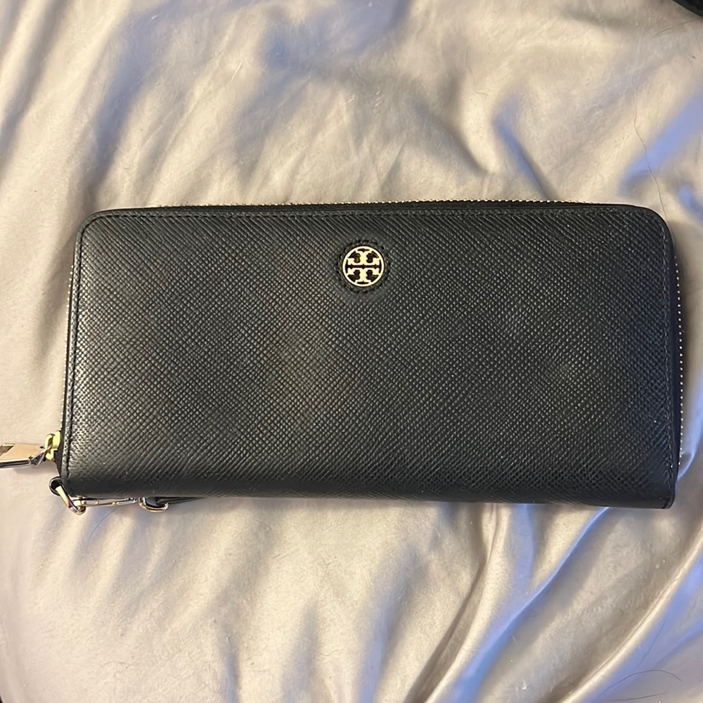 Tory Burch Blake Color-Block Slim Wristlet Envelope (Black)